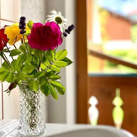 Haus Jagerer 게스트하우스 *